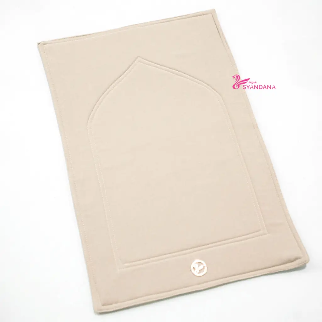 Sajadah Travel Premium Lipat Ringan 27x39 cm – Sejadah Hayya Series | Portable Prayer Mat by Syandana - Gambar 3